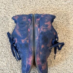 Nobull women’s trainers size 8